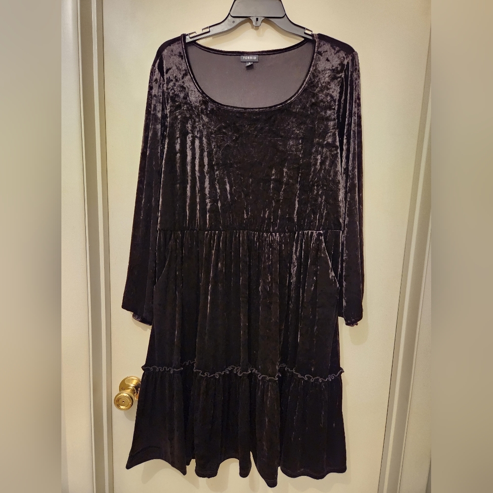 Torrid velvet dress -black sz 2